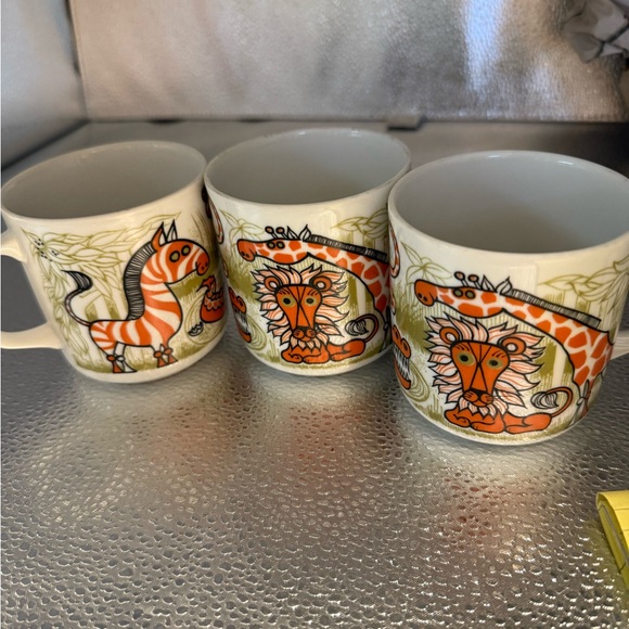 Vintage Animal Print Mugs Set - Picture 2 of 9